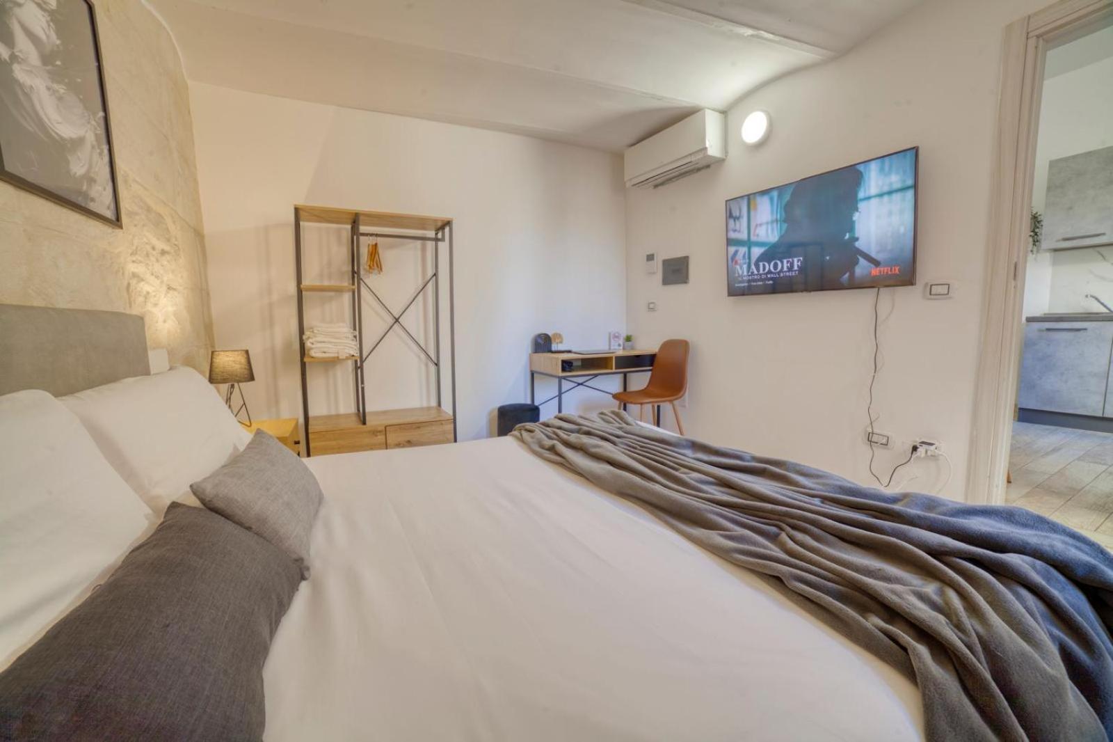 Sassari-Centro Elegante Appartamento Con Wifi E Netflix Dış mekan fotoğraf