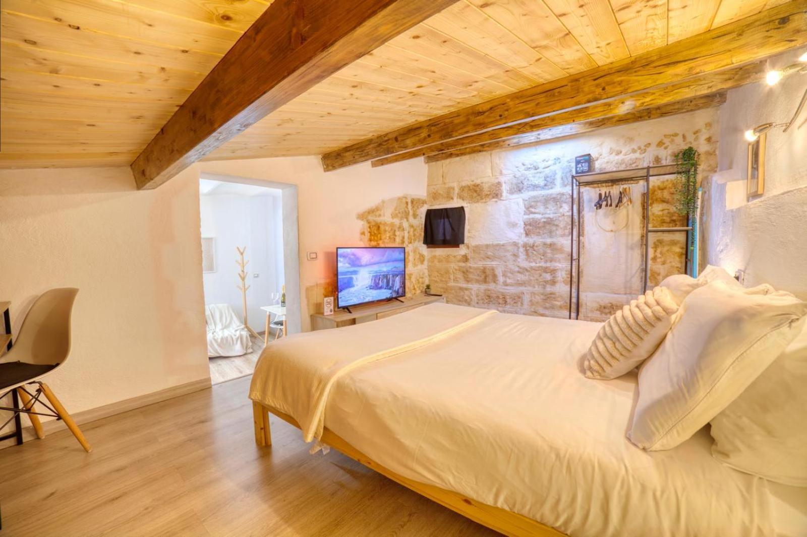 Sassari-Centro Elegante Appartamento Con Wifi E Netflix Dış mekan fotoğraf